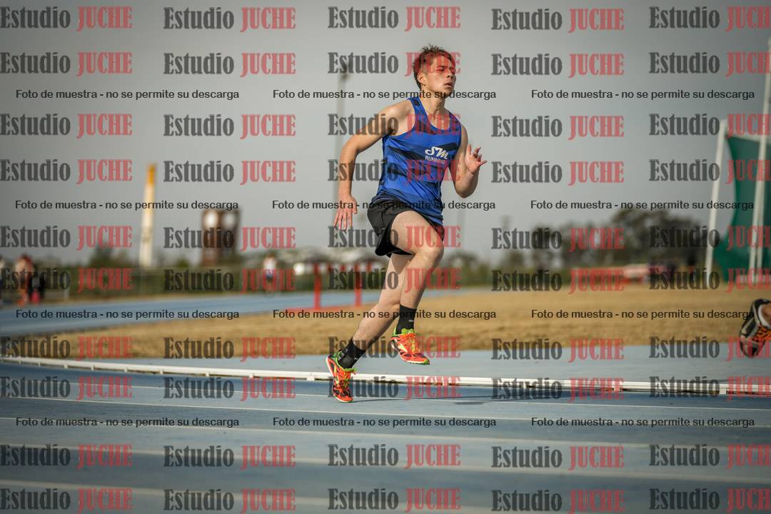 Fotos de los 200 m llanos de varones