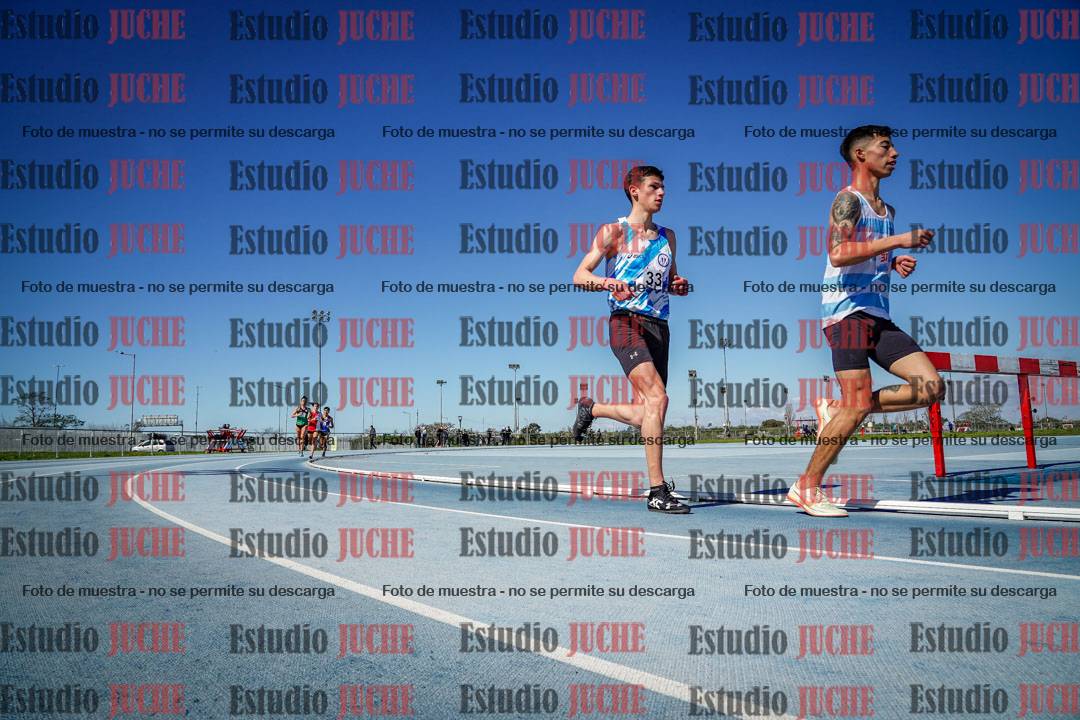 Fotos de los 5000 m llanos de mujeres y varones