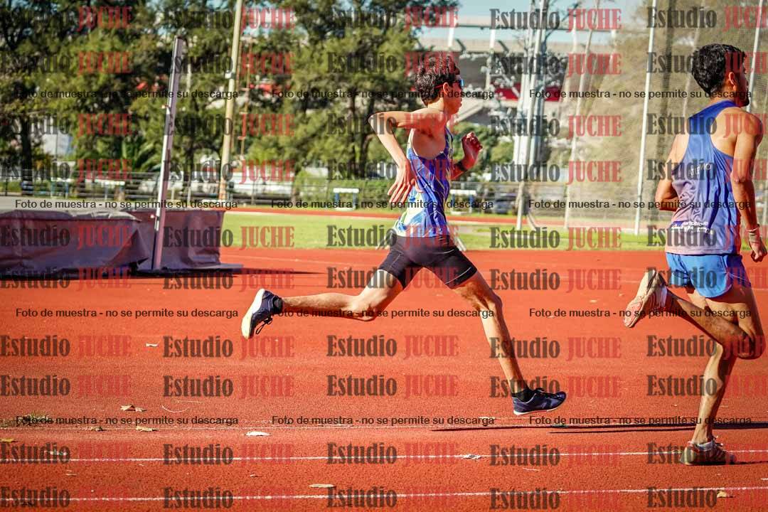 Fotos de los 800 m llanos de varones