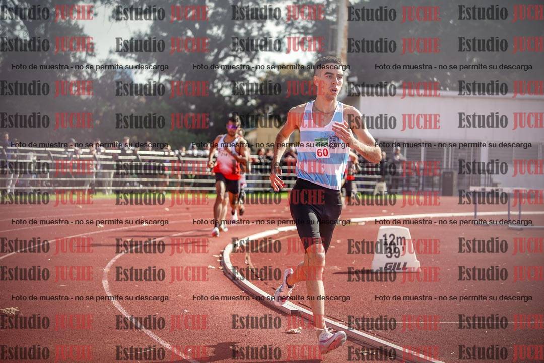 Fotos de los 800 m llanos de varones