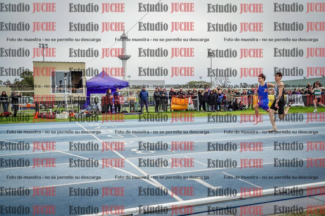 Fotos de los 100 m llanos de varones - U17 (FINAL)
