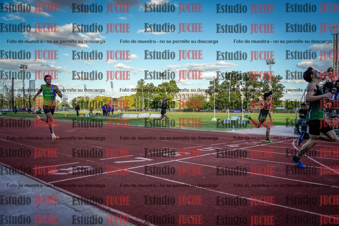 Fotos de los 400 m llanos de varones