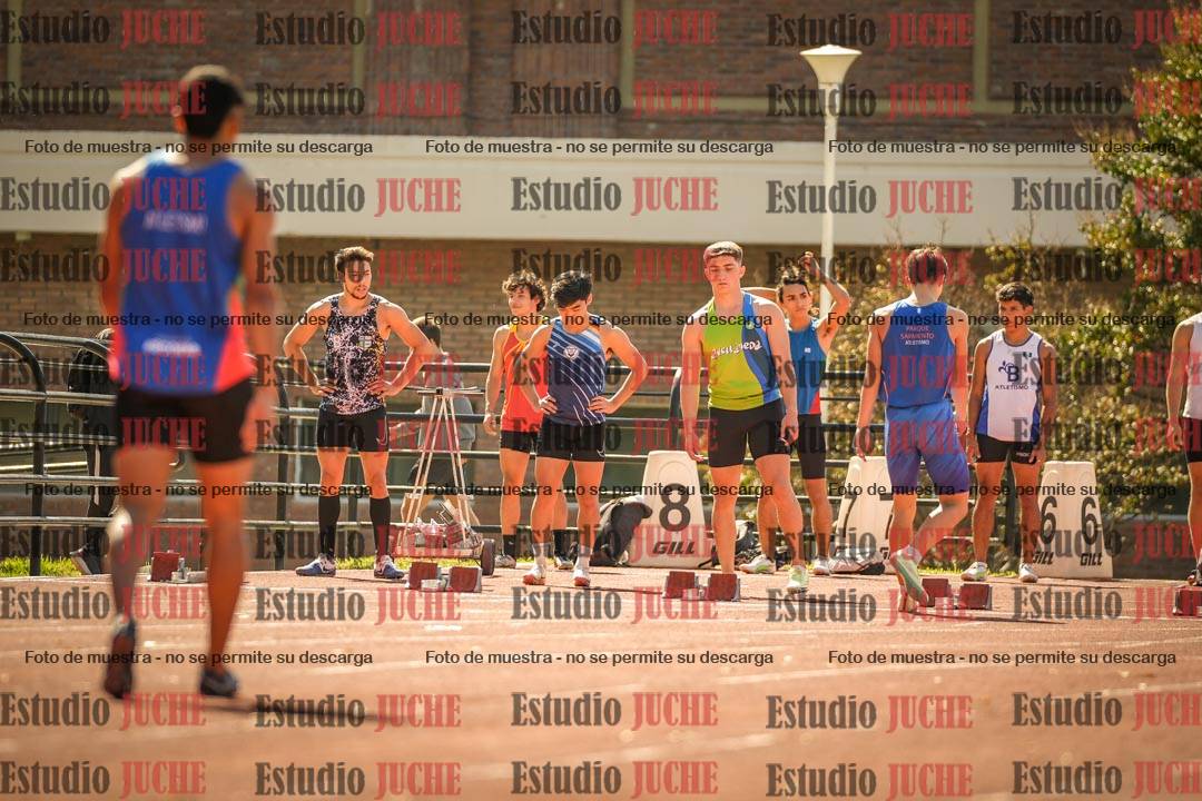 Fotos de los 100 m llanos de varones