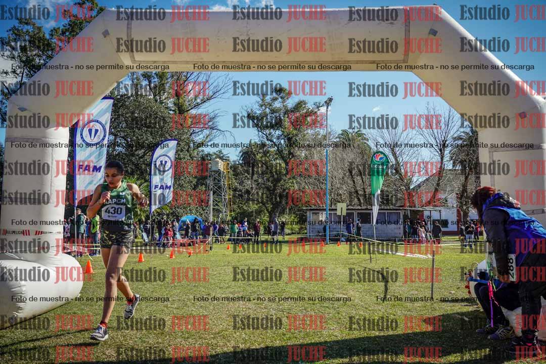 Fotos de la llegada del cross de 3000 m