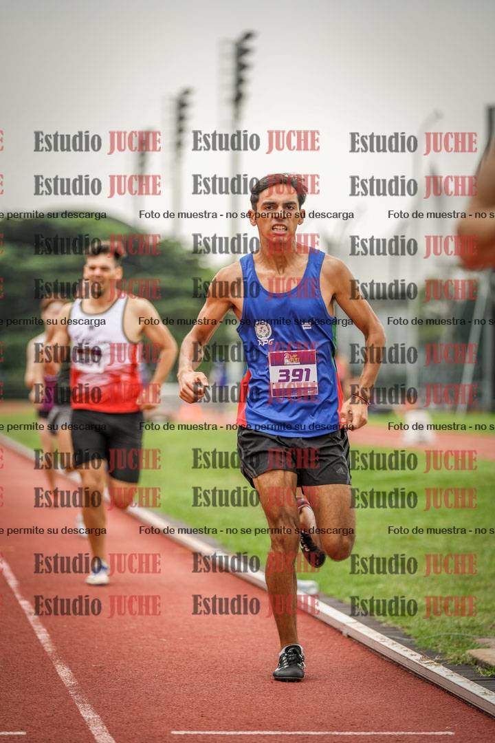 Fotos de los 800 m llanos de varones