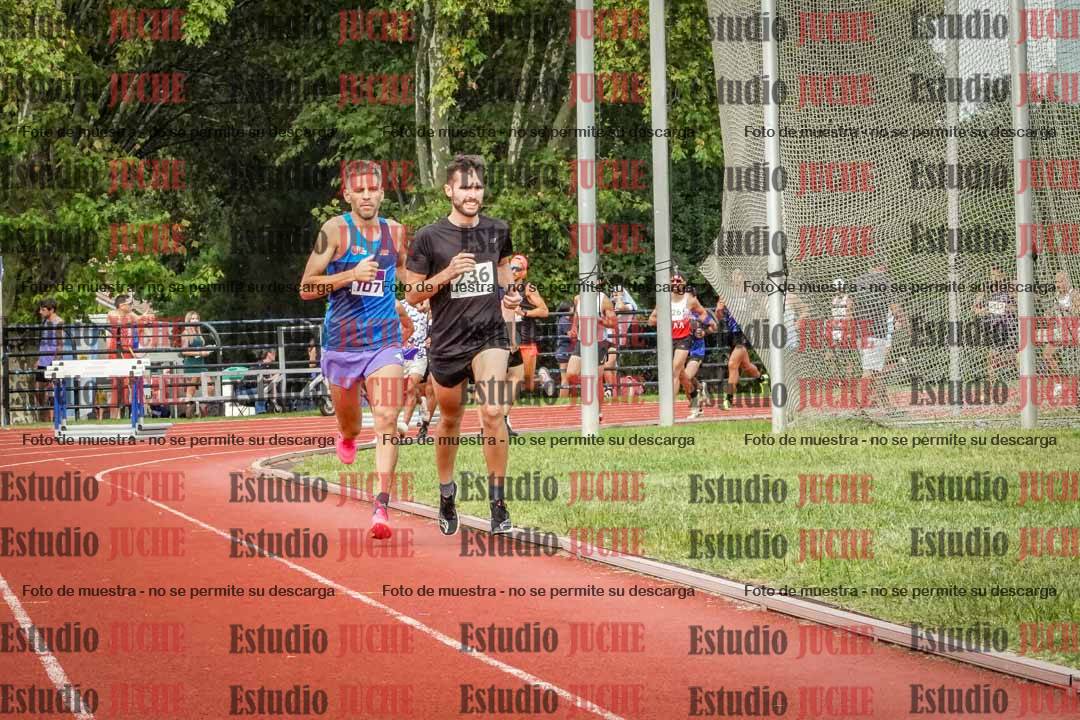 Fotos de los 3000 m llanos de varones