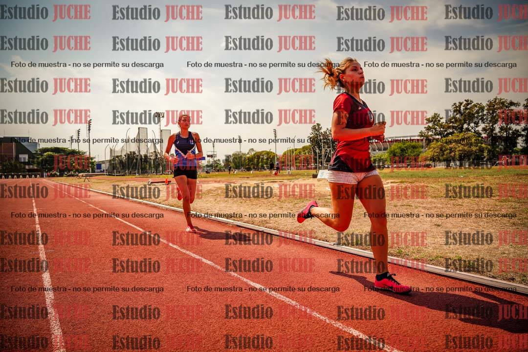 Fotos de los 800 m llanos de mujeres - combinadas 7