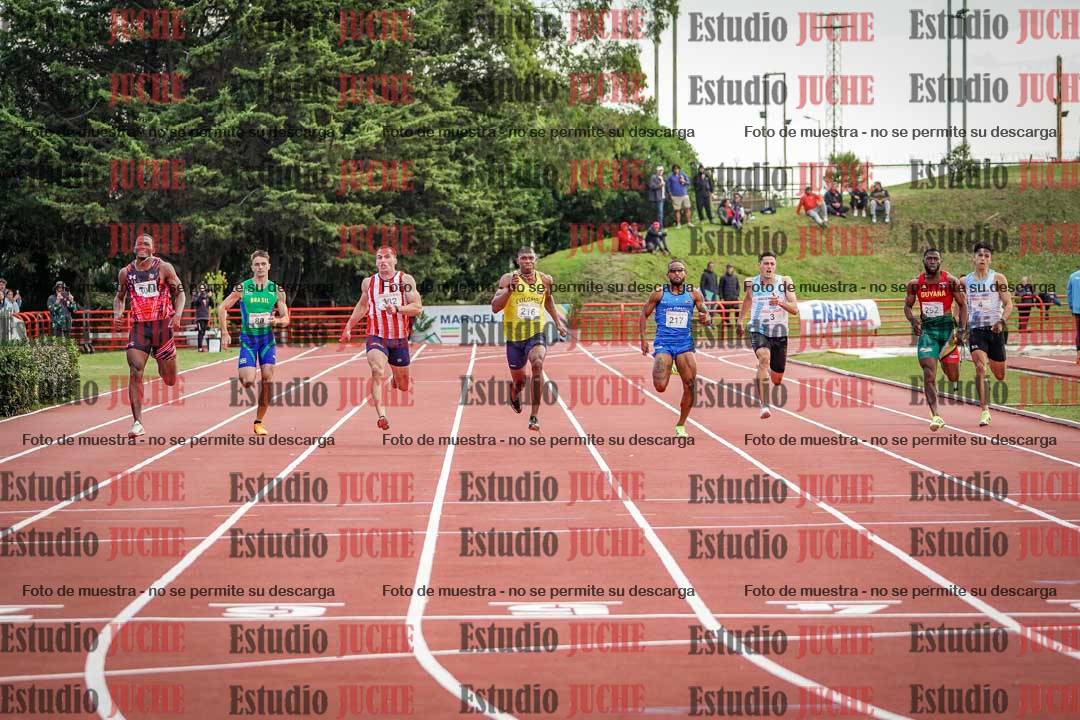 Fotos de los 200 m llanos de varones - FINAL