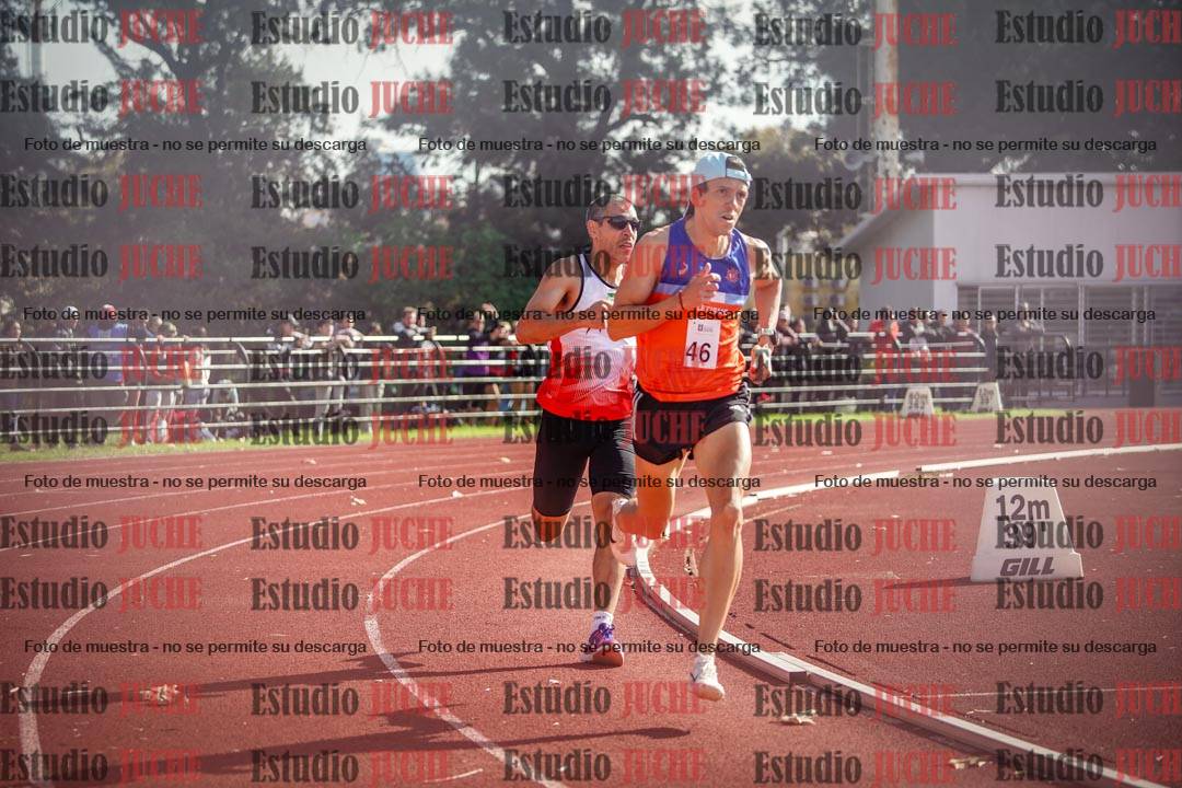 Fotos de los 800 m llanos de varones