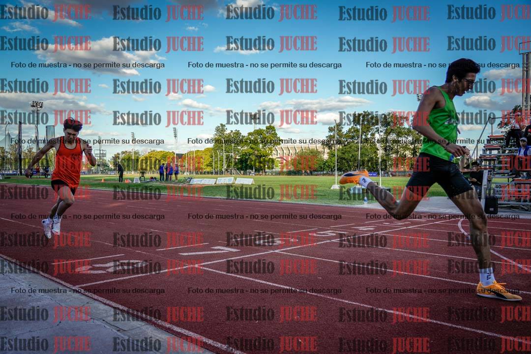 Fotos de los 400 m llanos de varones