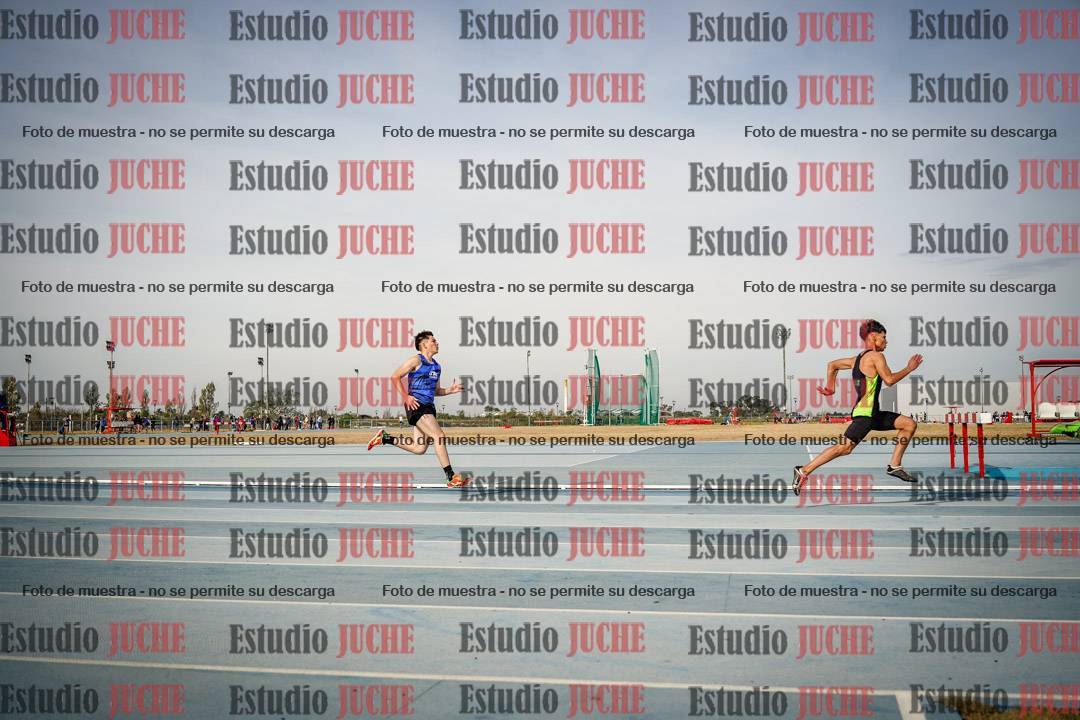 Fotos de los 200 m llanos de varones