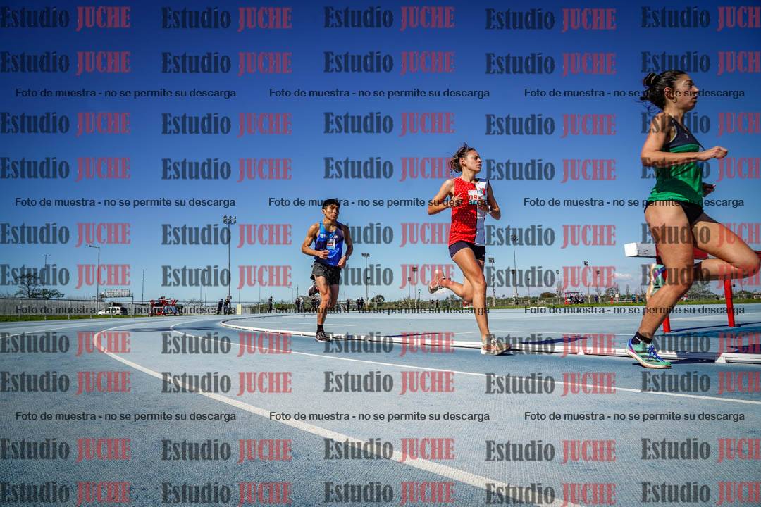 Fotos de los 5000 m llanos de mujeres y varones