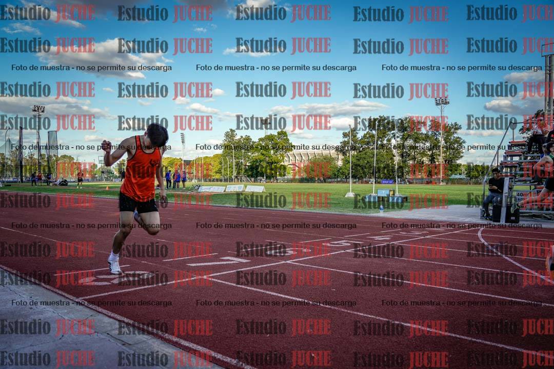 Fotos de los 400 m llanos de varones