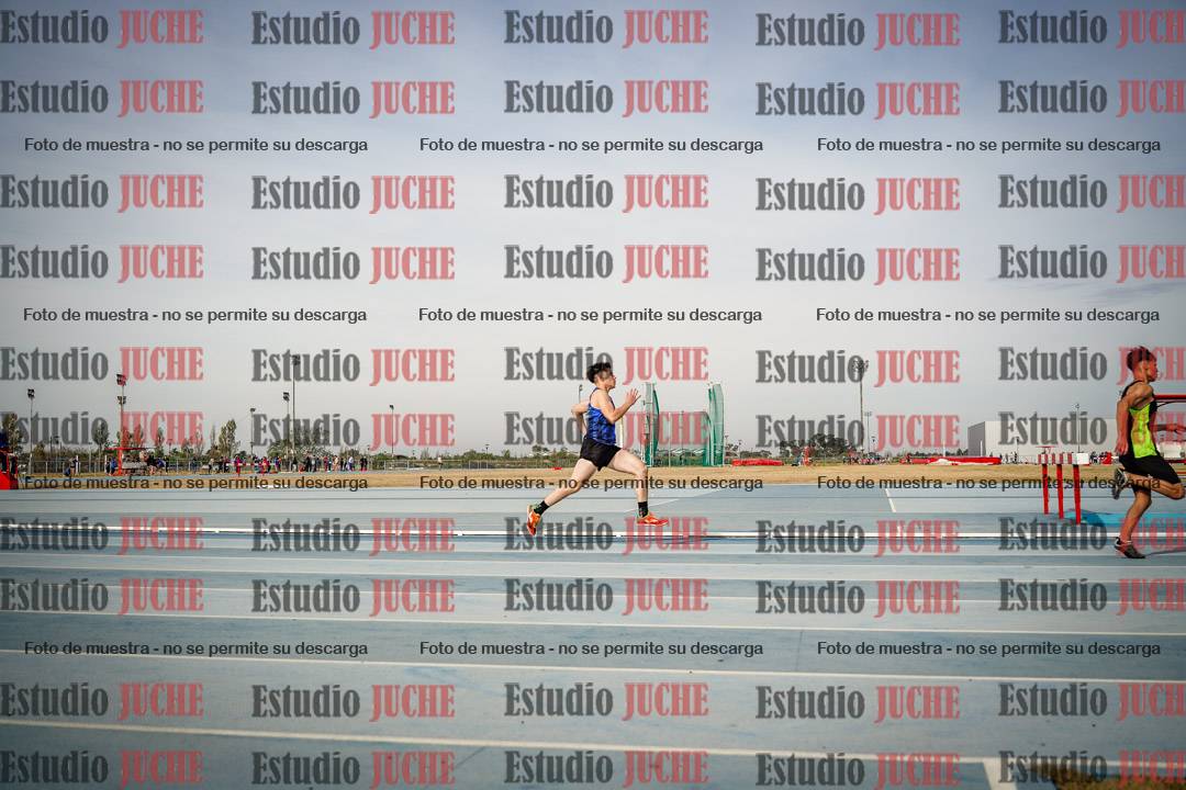 Fotos de los 200 m llanos de varones