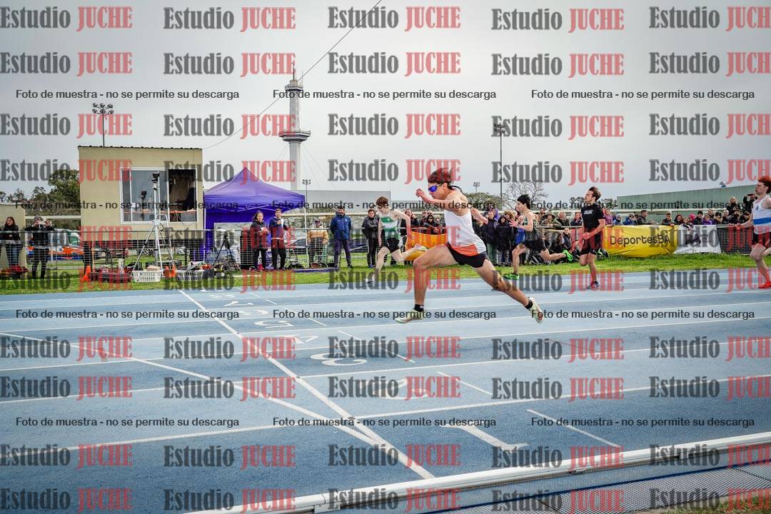 Fotos de los 100 m llanos de varones - U17 (FINAL)