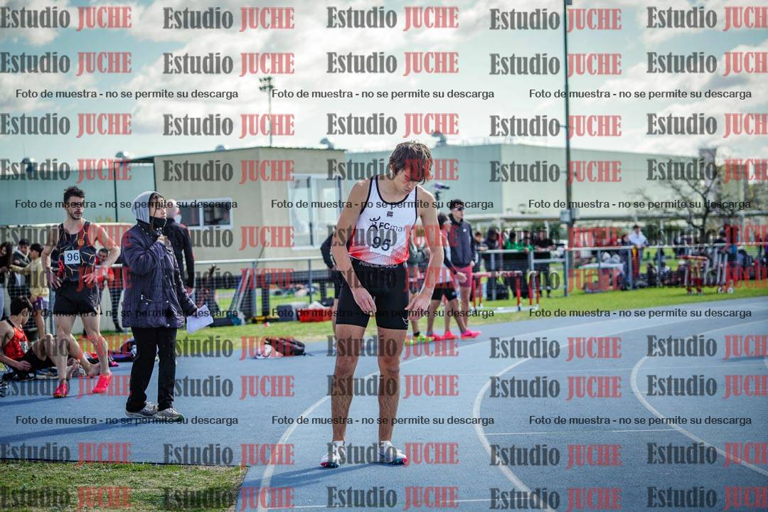 Fotos de los 800 m llanos de varones