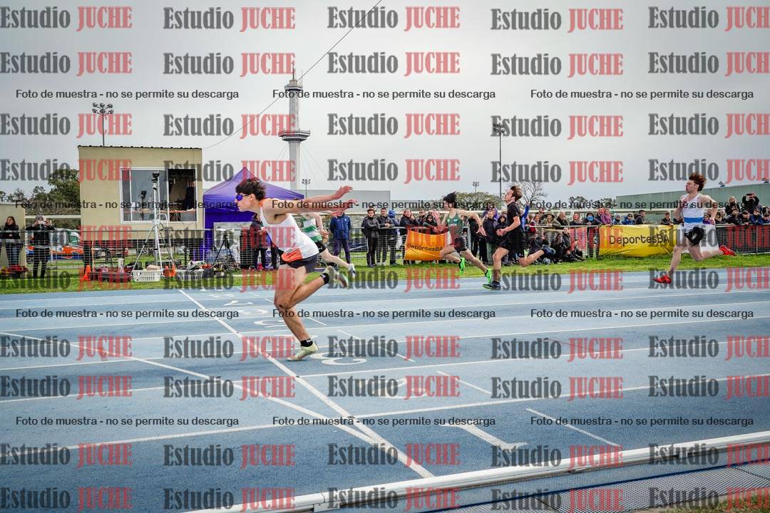 Fotos de los 100 m llanos de varones - U17 (FINAL)