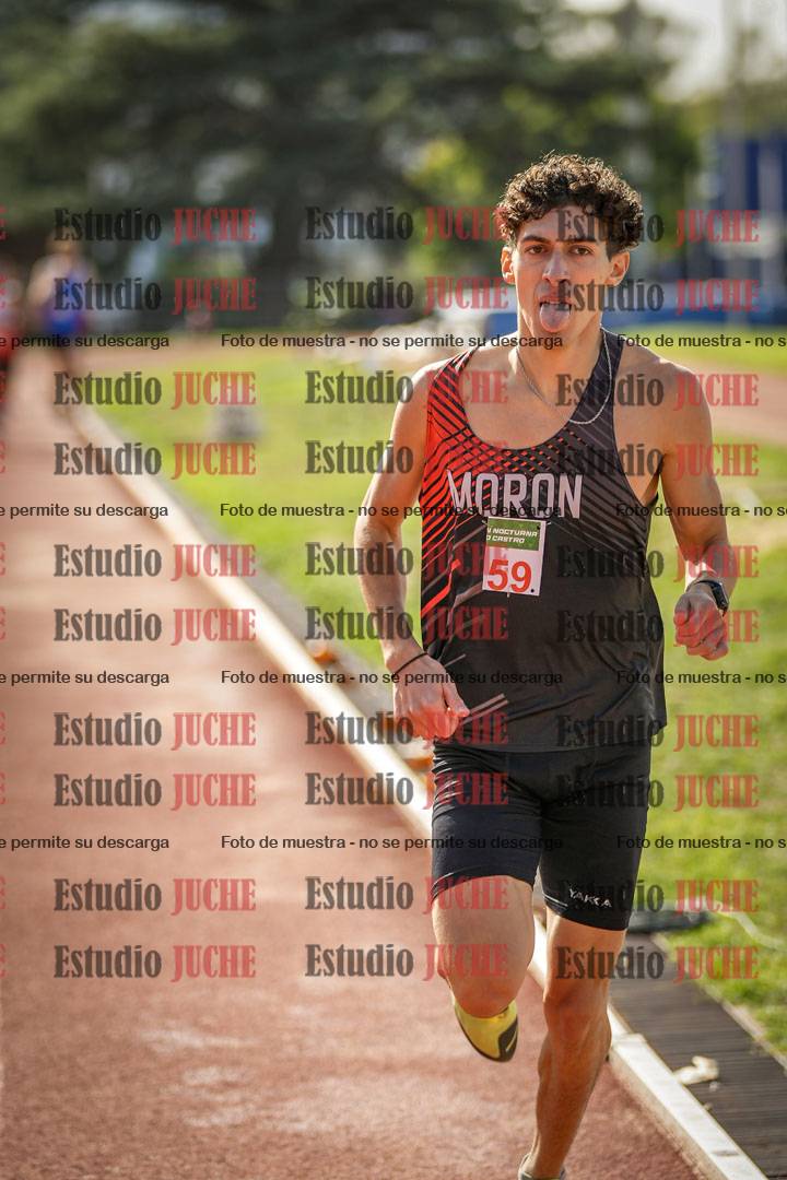 Fotos de los 800 m llanos de varones