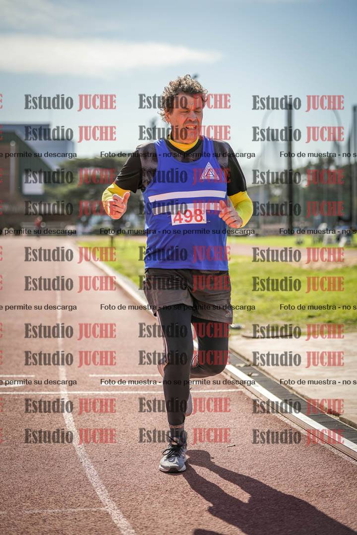 Fotos de los 800 m llanos de varones