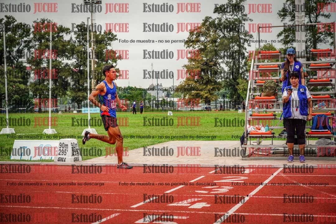 Fotos de los 800 m llanos de varones