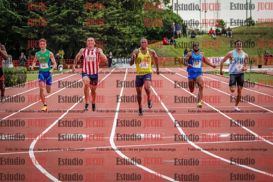 Fotos de los 200 m llanos de varones - FINAL