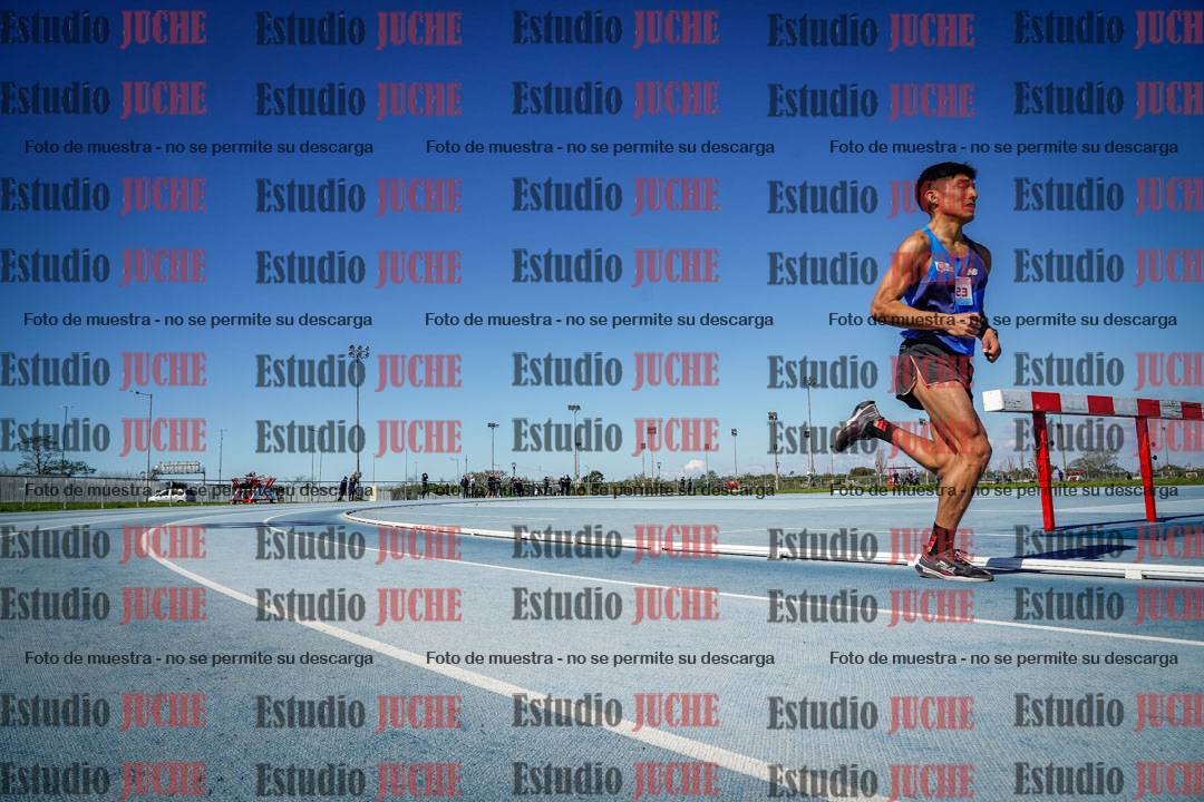 Fotos de los 5000 m llanos de mujeres y varones