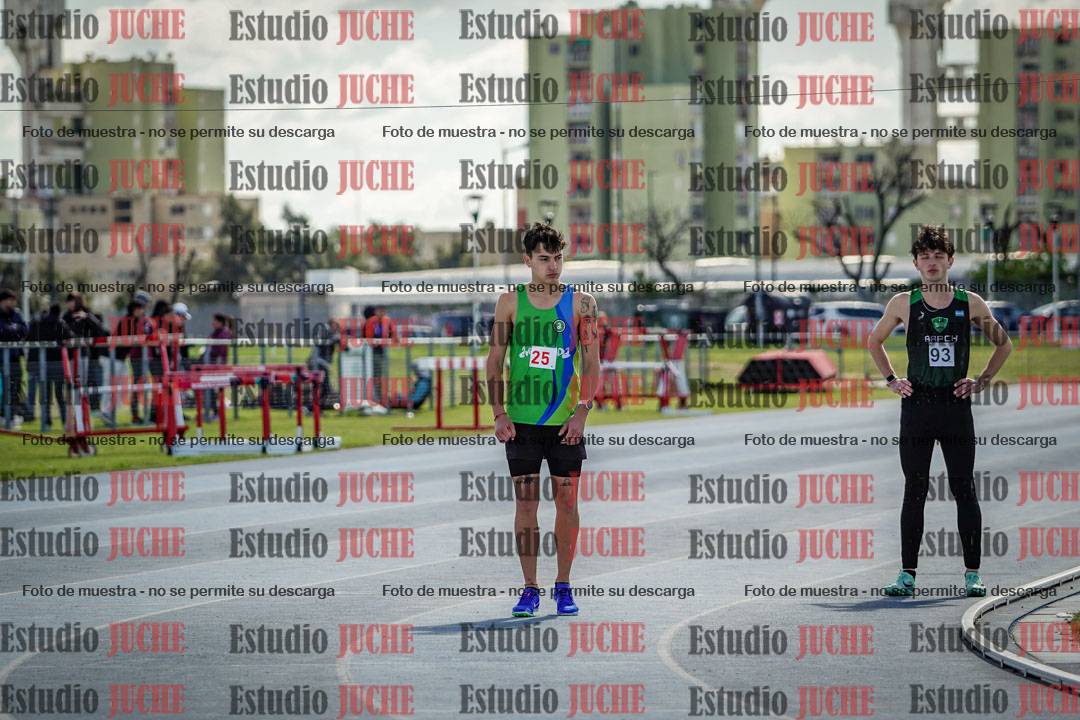 Fotos de los 800 m llanos de varones