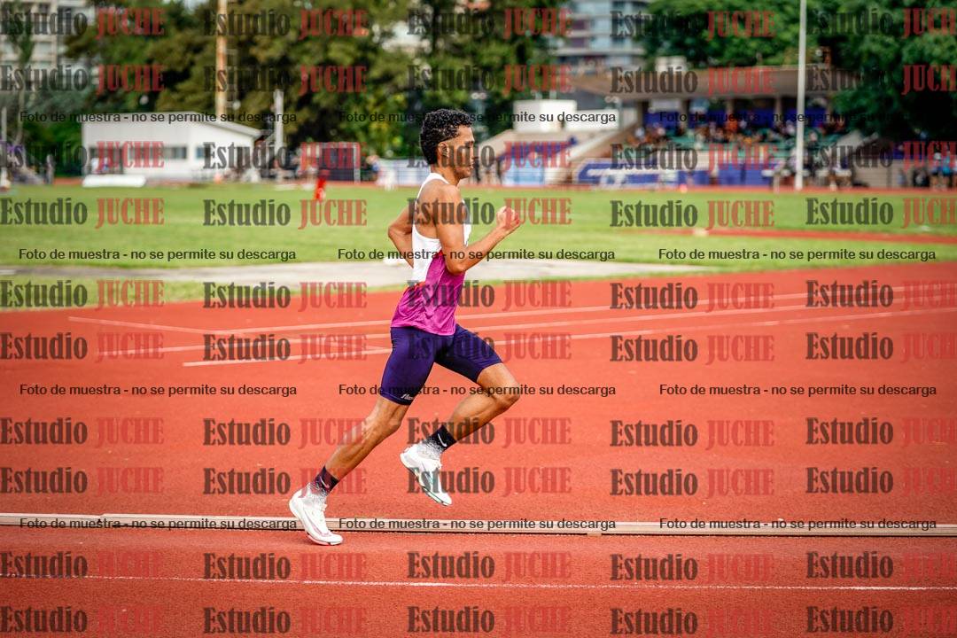 Fotos de los 3000 m llanos de varones