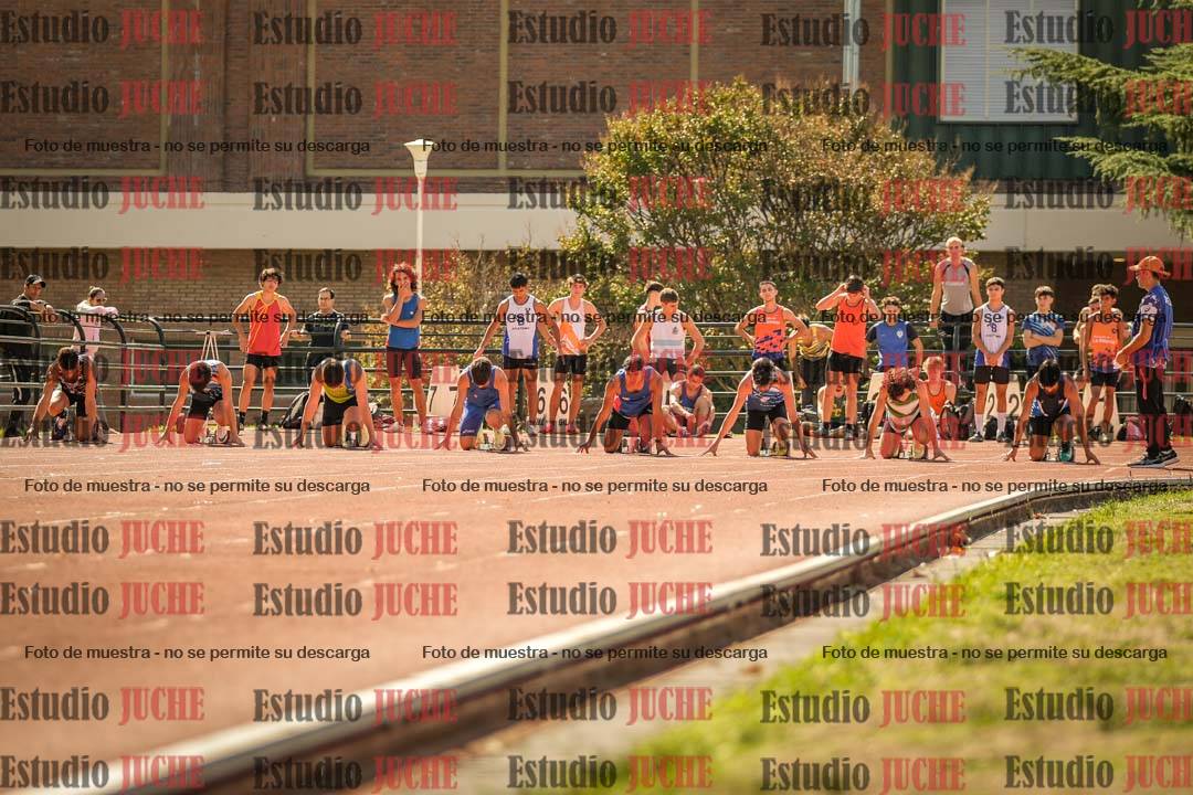 Fotos de los 100 m llanos de varones