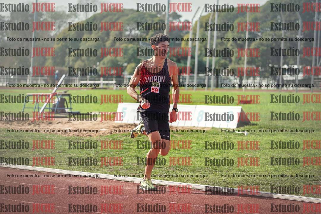 Fotos de los 800 m llanos de varones