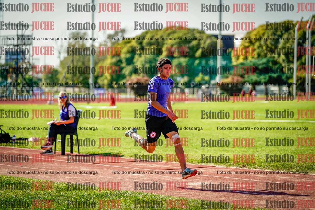 Fotos del salto en largo de varones
