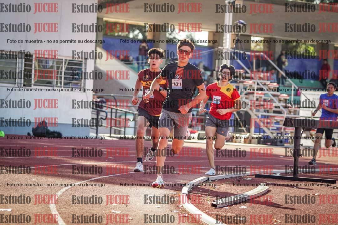 Fotos de los 800 m llanos de varones