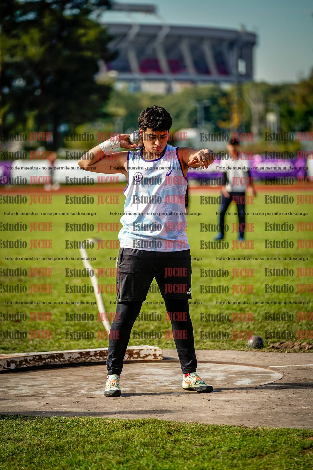 Fotos del lanzamiento de bala de varones