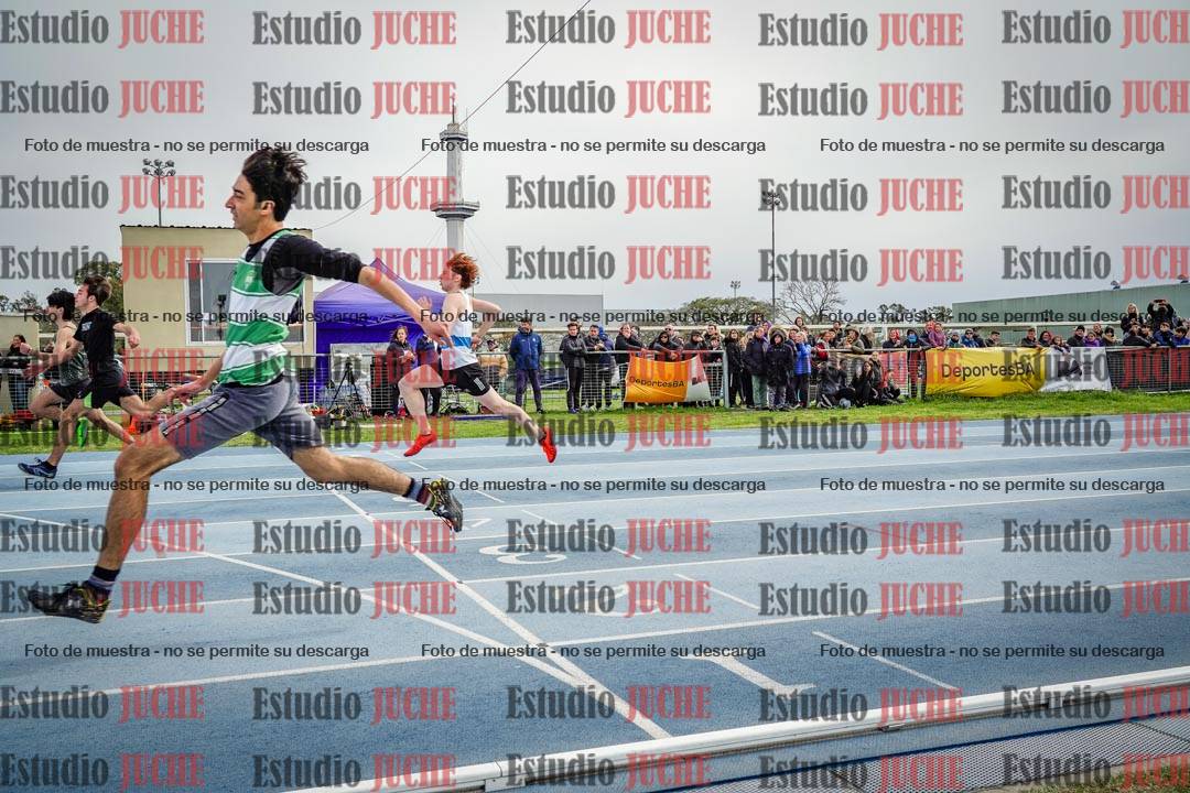 Fotos de los 100 m llanos de varones - U17 (FINAL)