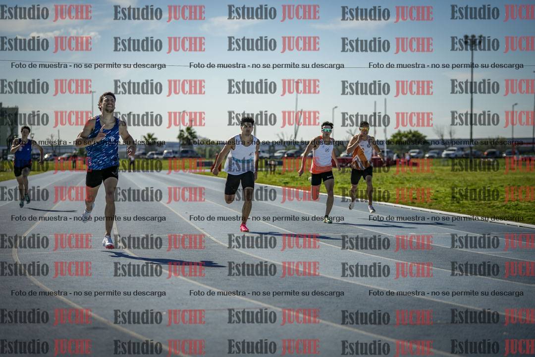 Fotos de los 400 m llanos de varones