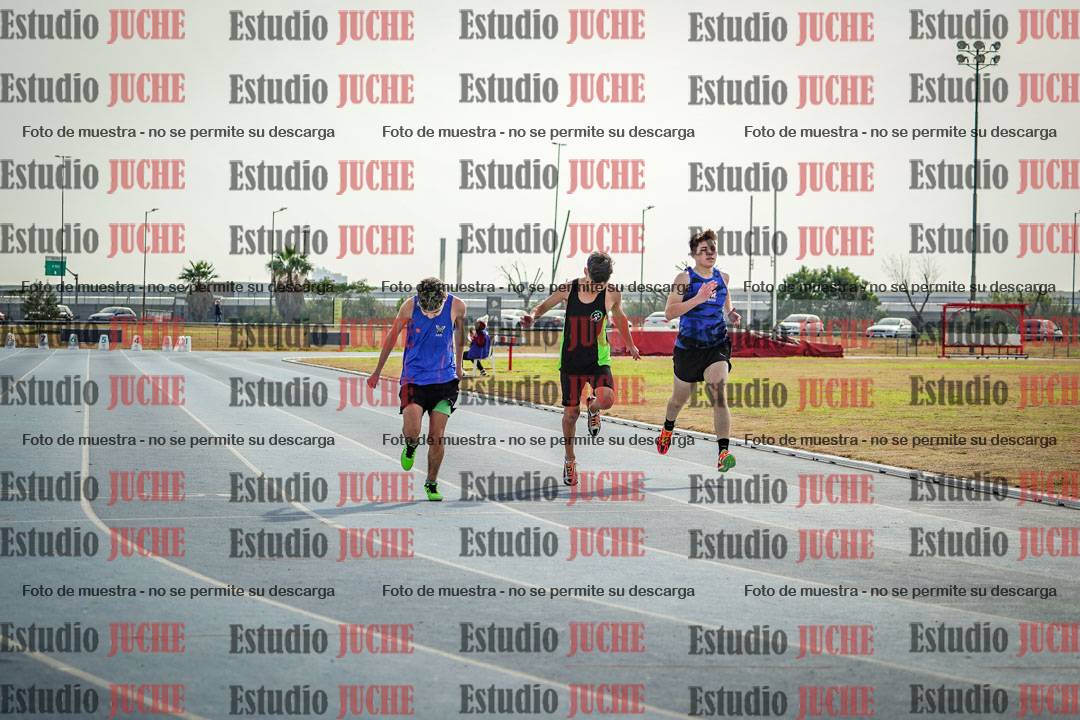 Fotos de los 200 m llanos de varones