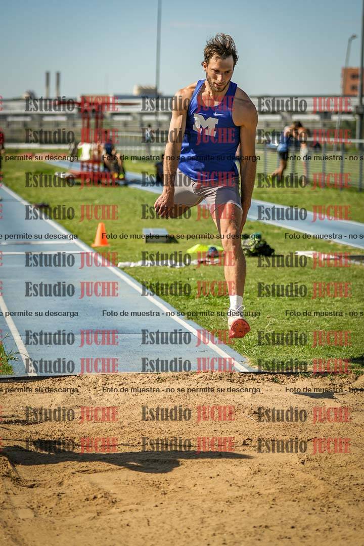 Fotos del salto triple de varones y mujeres - todas las tablas
