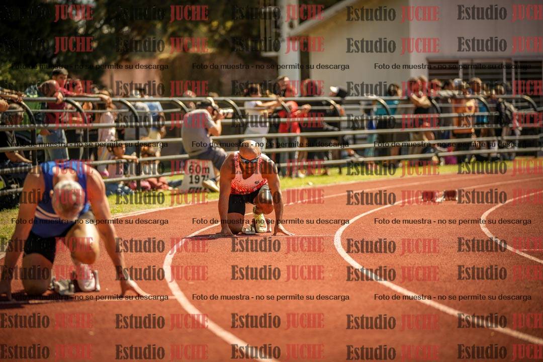 Fotos de los 400 m llanos de varones