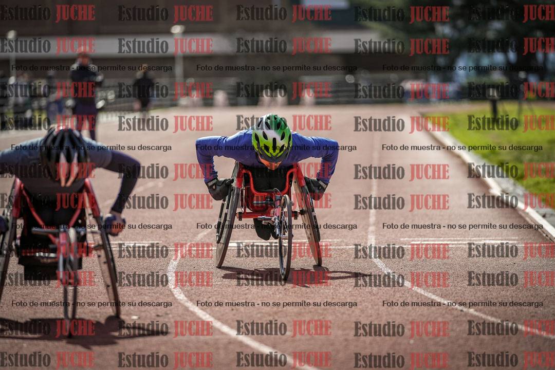 Fotos de los 800 m llanos de silla de ruedas