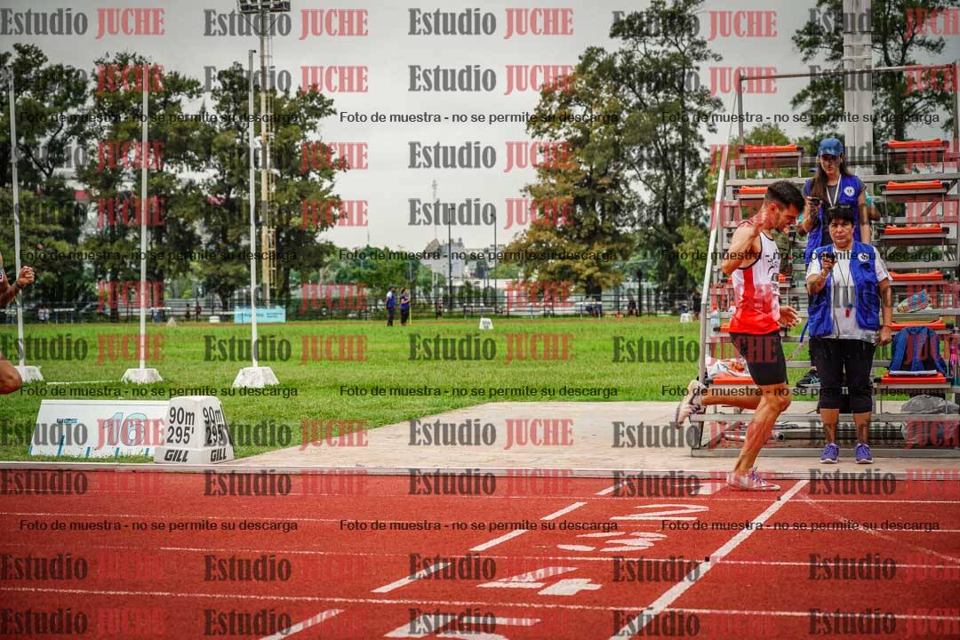 Fotos de los 800 m llanos de varones
