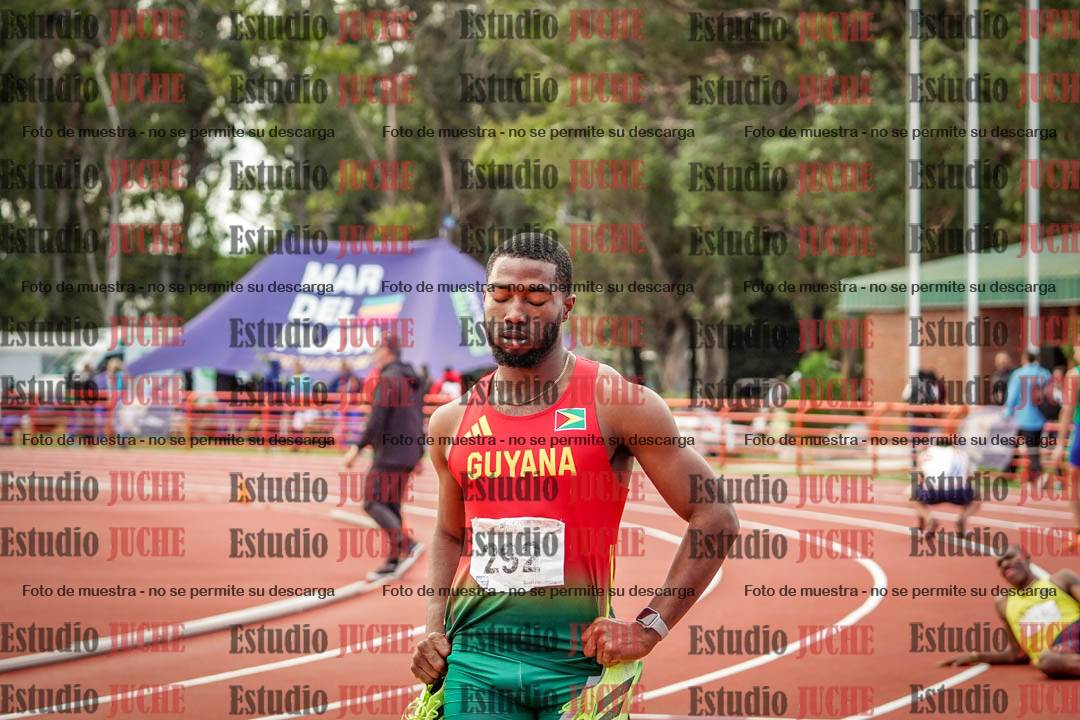 Fotos de algunos extras y podios del día 3