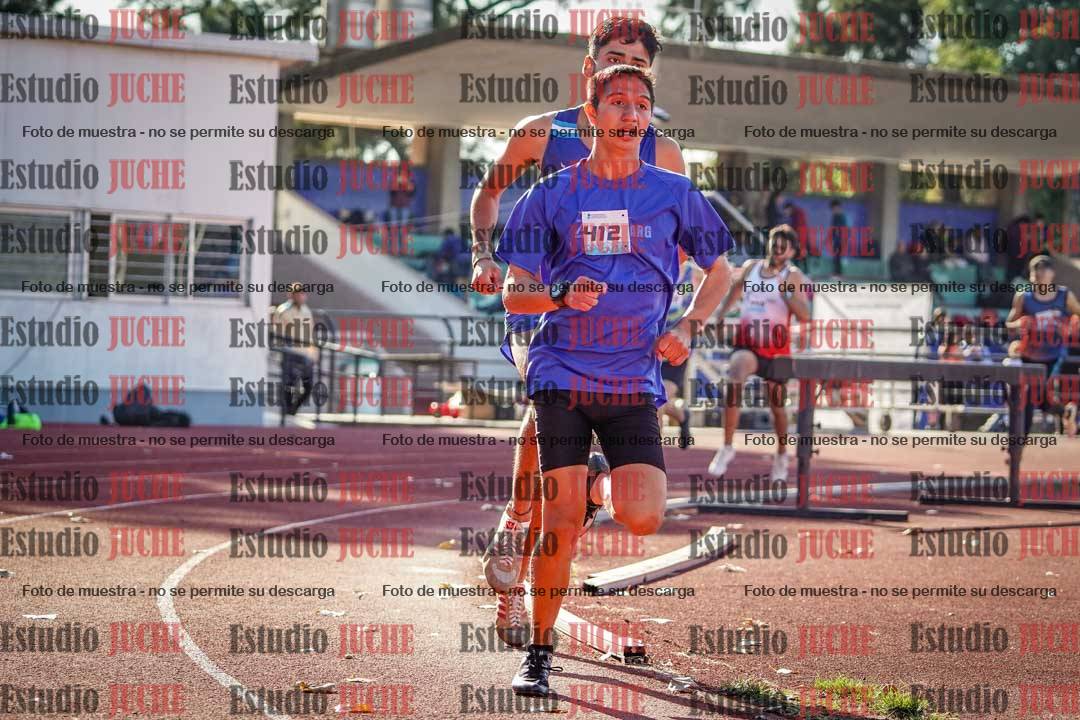 Fotos de los 800 m llanos de varones