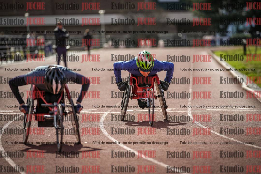 Fotos de los 800 m llanos de silla de ruedas
