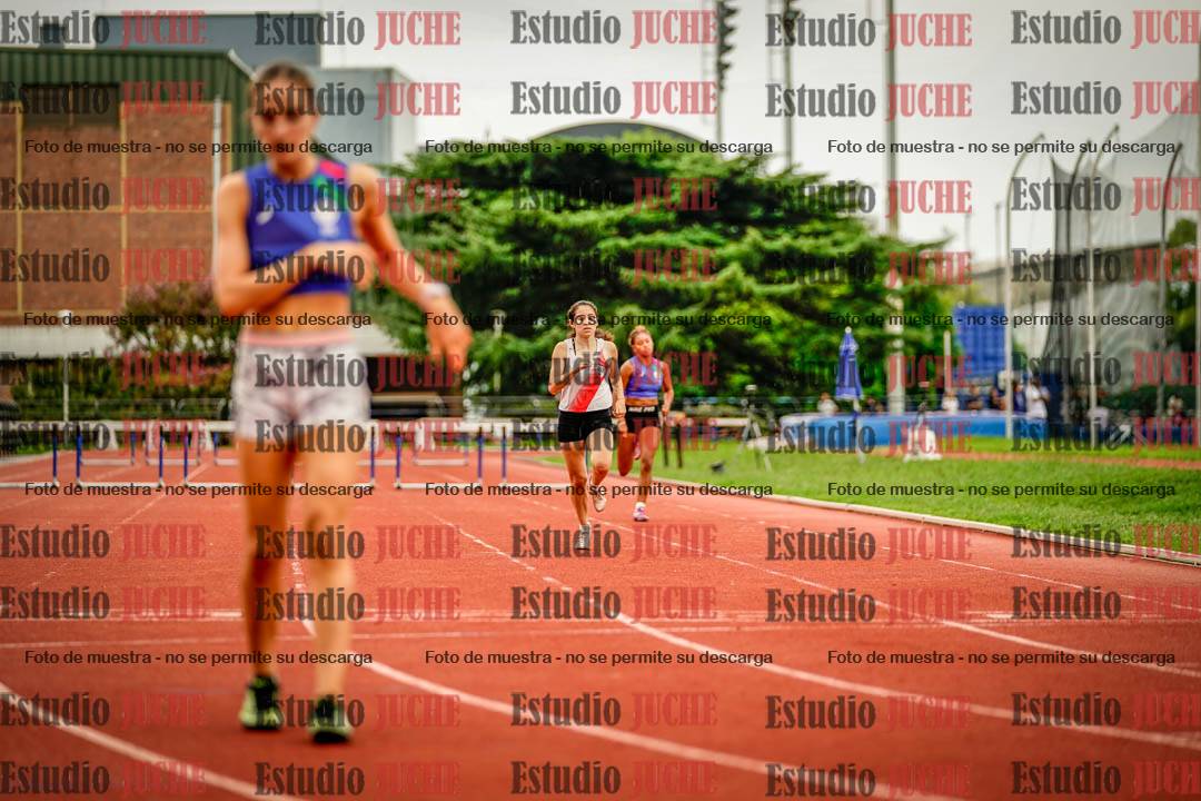Fotos de los 400 m con vallas de mujeres