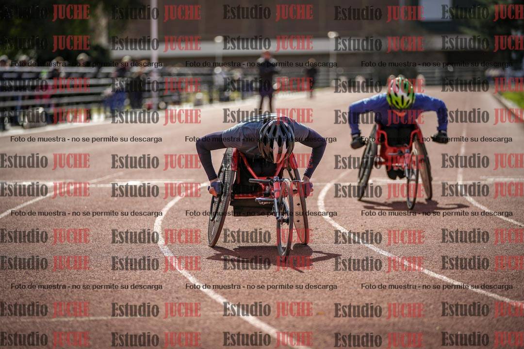Fotos de los 800 m llanos de silla de ruedas