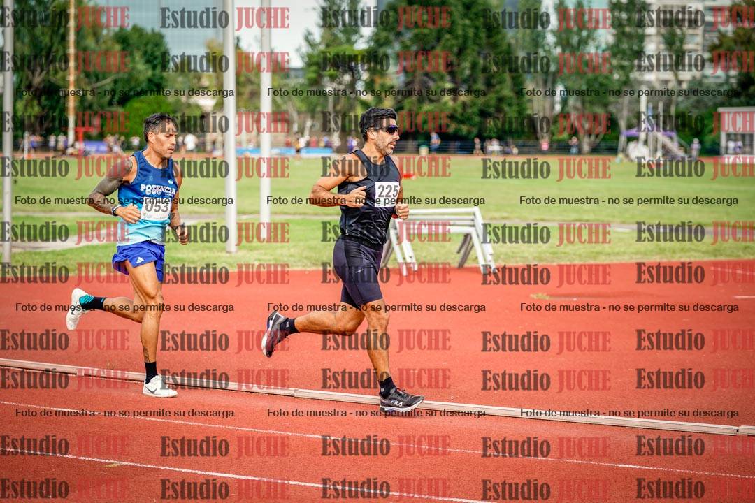 Fotos de los 3000 m llanos de varones