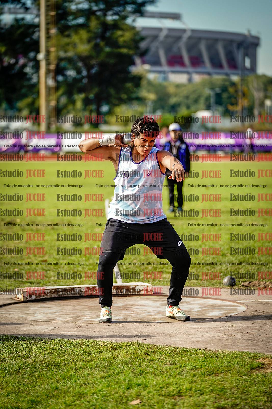 Fotos del lanzamiento de bala de varones