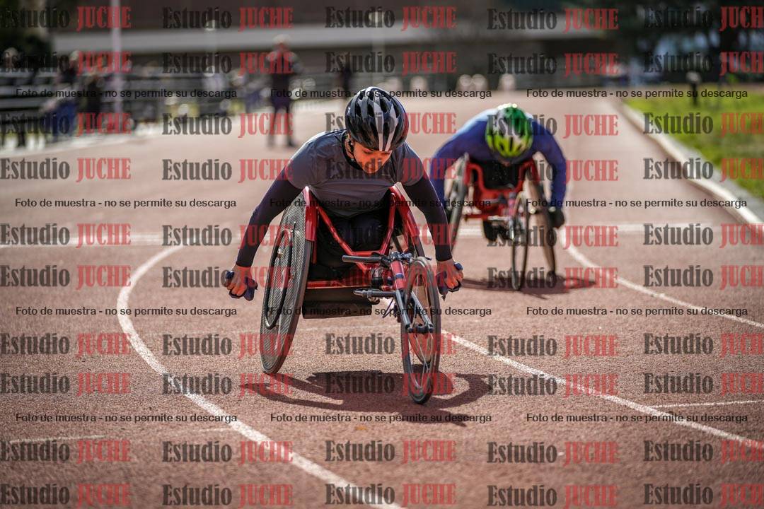 Fotos de los 800 m llanos de silla de ruedas