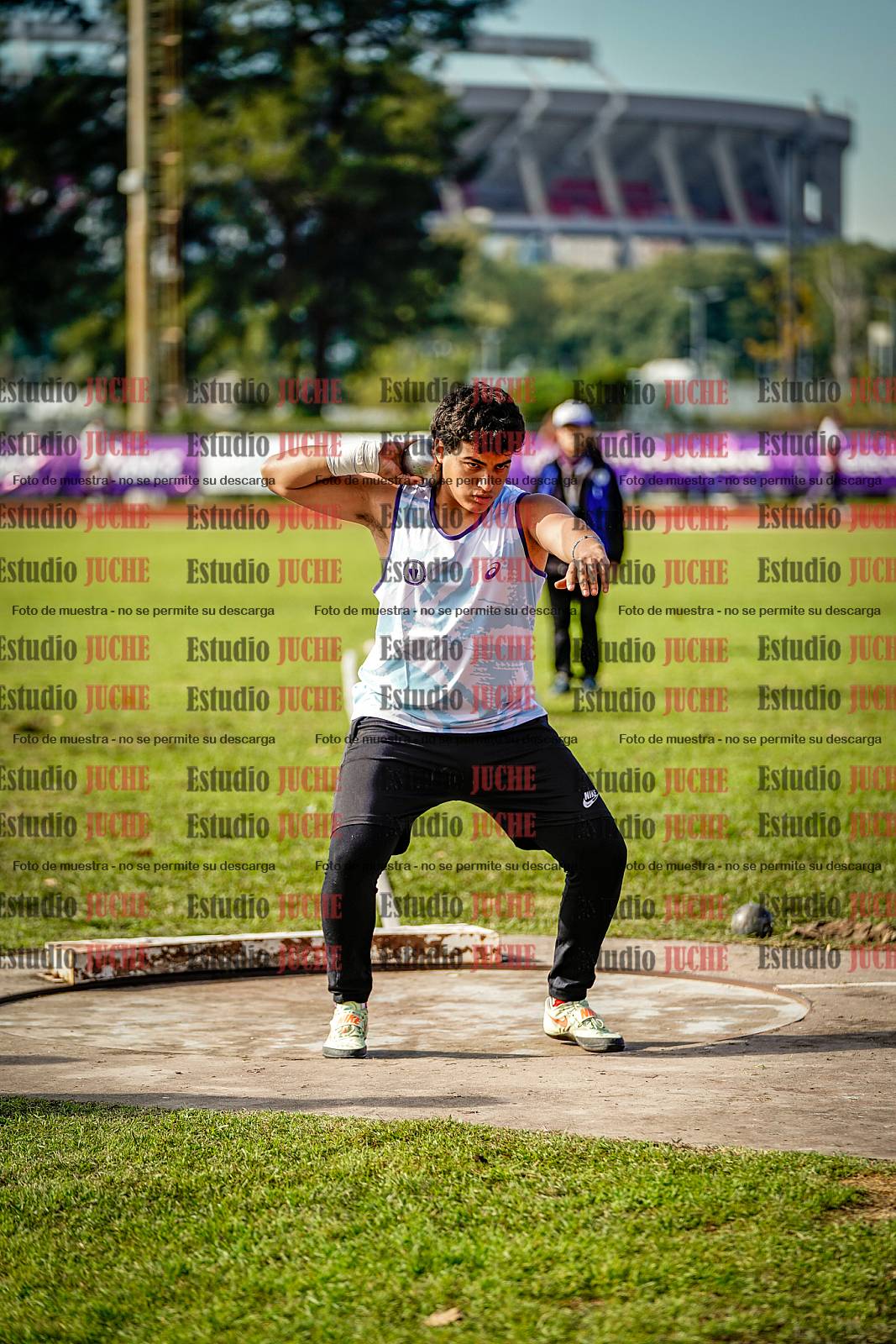 Fotos del lanzamiento de bala de varones