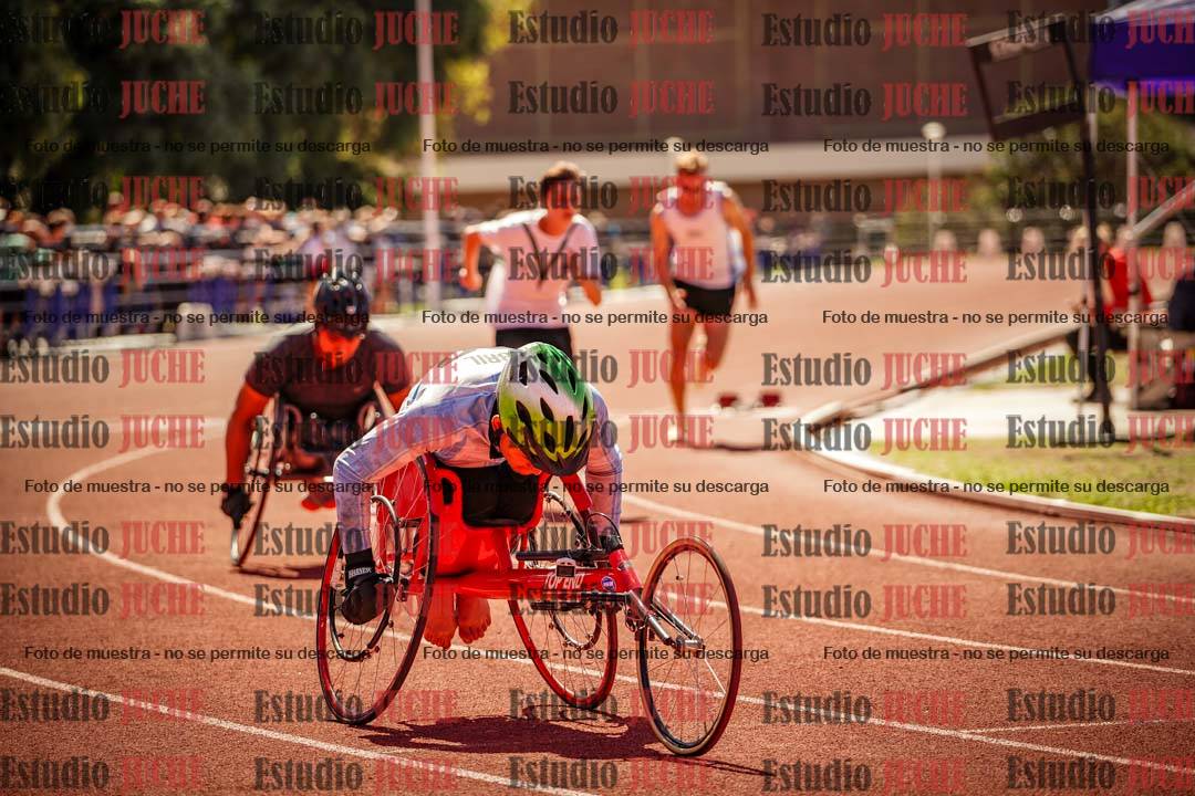 Fotos de los 400 m llanos de varones